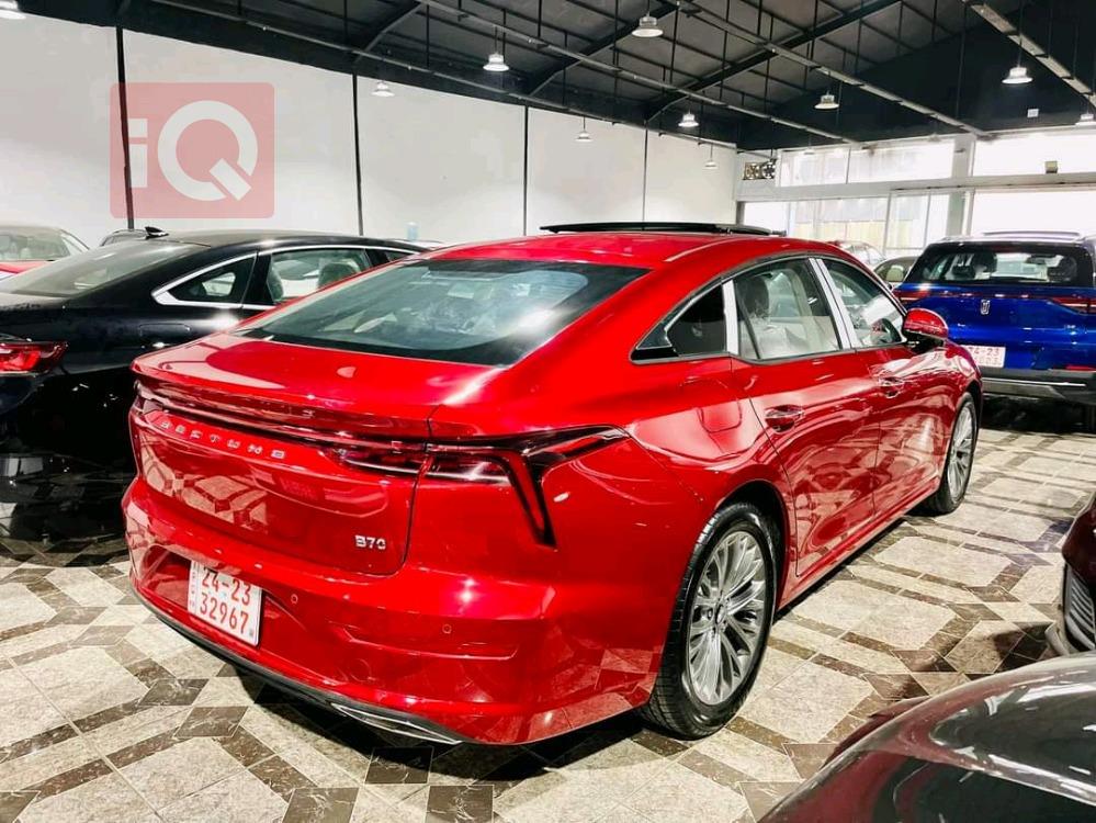 بيستون B70